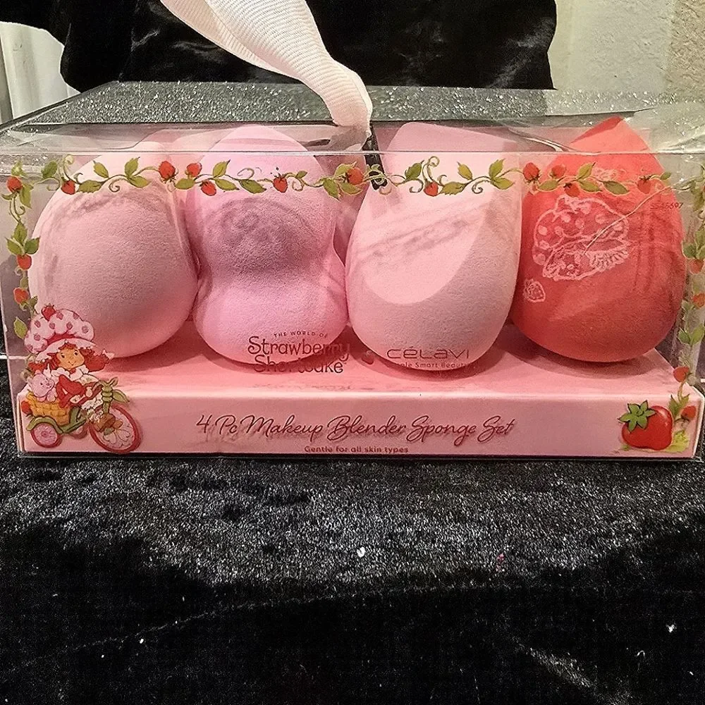 Celavi X Strawberry‎ Shortcake Makeup Blender Sponge Set